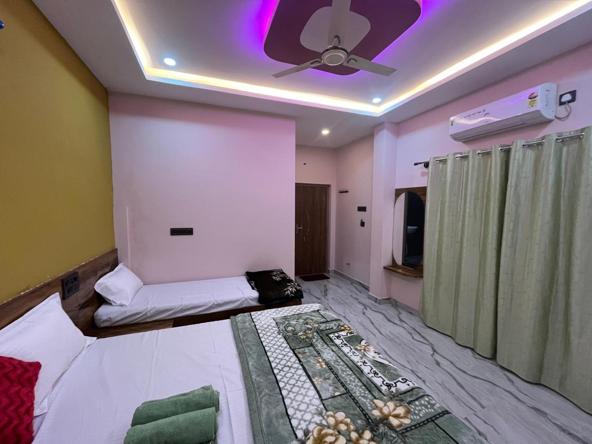 Manoj Homestay Hampi Exteriör bild