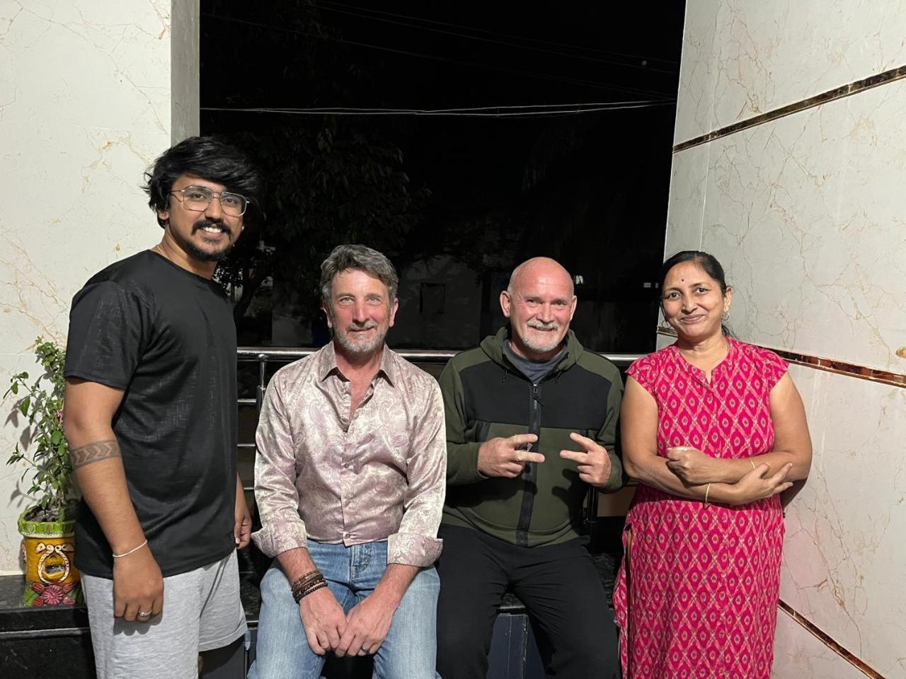 Manoj Homestay Hampi Exteriör bild